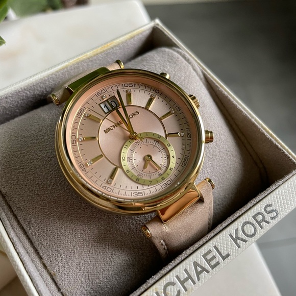 Rose Gold Michael Kors Watch - Picture 2 of 5